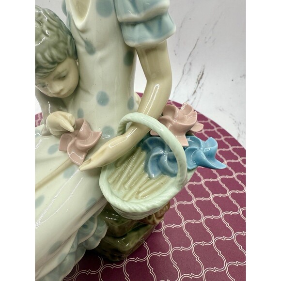LLADRO Gypsies 9" Tall Pinwheels Figurine 4993 Glossy Mother Son RETIRED MINT - Picture 15 of 17